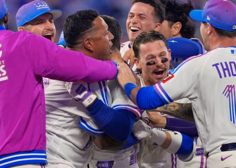 Royals beat the Detroit Tigers 4-3 for their sixth win in eight games