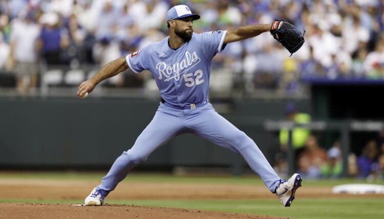 Royals might have 'no choice' but to trade away pair of All-Star pitchers at deadline