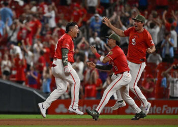 Cardinals players celebrate their walk-off 5-4 victory over the Kansas City Royals in 11 innings on Friday, May 15, 2026 at Busch Stadium in St. Louis.