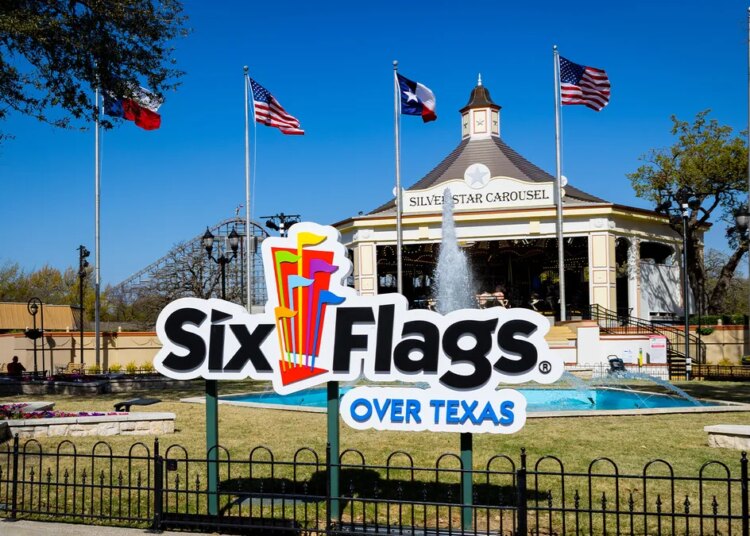 Six Flags in Texas: Hours, tickets, locations