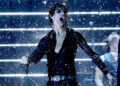 Sombr Sings Aching ‘Homewrecker’ Hit in a Rainstorm During AMAs Performance
