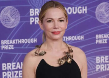 Stephen Colbert admitted Michelle Williams was 'so beautiful.'MEGA