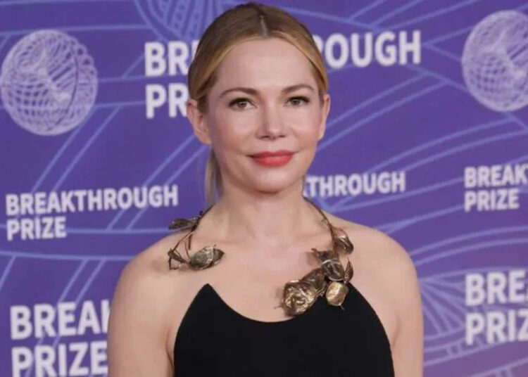 Stephen Colbert admitted Michelle Williams was 'so beautiful.'MEGA