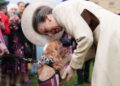 Unexpected guest steals the show at Buckingham Palace garden party | Royal | News