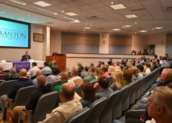 University of Scranton Hosts State Senate Debate (Photos)