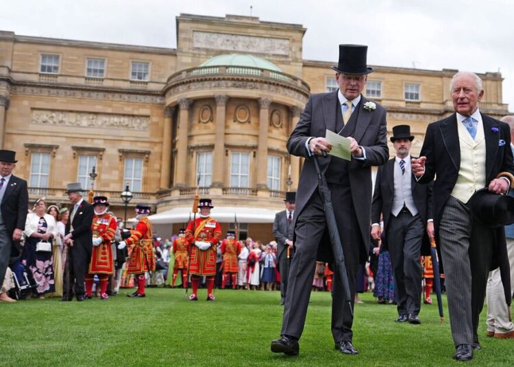 'We went to Buckingham Palace party and here's what we ate'