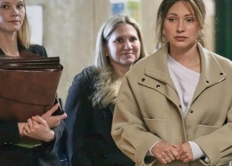 Weinstein rape accuser wrote a note to herself. It ended up in evidence | Entertainment