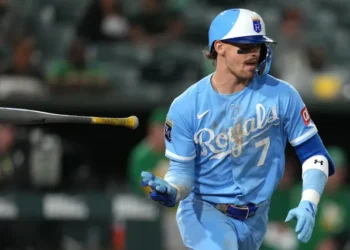 What channel is Mariners vs. Royals on? Time, TV schedule, live stream to watch MLB Friday Night Baseball game image