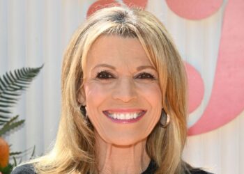 Wheel of Fortune fans tear into 'sick' trolls as Vanna White mocked - Celebrity News - Entertainment
