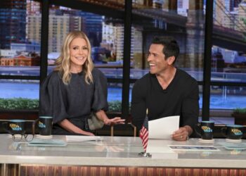 Kelly Ripa and Mark Consuelos