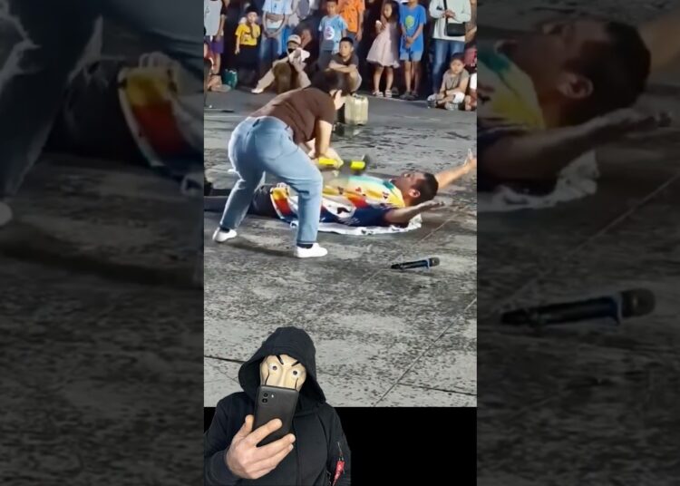 Street Artists 😂 Funny Video #funny #comedy #humor #funnyvideo #funnyshorts #shorts