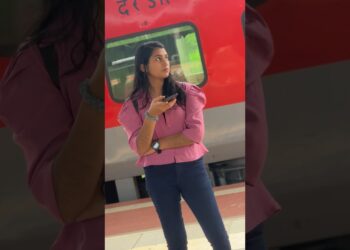 Wait for her reaction 😊❤️…. #art #viral #drawing #trending #shorts