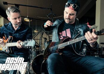 The Royal Riffs #1: MY HOUSE | LOVECOP (Guitar Breakdown)