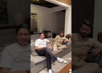 Rajab Boys Enjoy Late Night Gossip 😍 #rajabfamily #youtubeshorts #shortsfeed #shortsviral #shorts