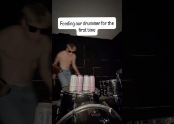 Musicians have you tried this yet???? 😰😟 #band #music #drummer #drumming