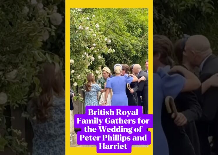 British Royal Familyings Gathersings for Wedding of Peter Phillips and Harriet Sperling in style