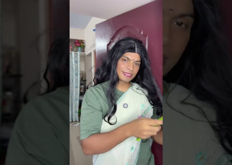 Pakkathu veedu 🤣🔥 | #samosamookka #neighbors #comedy #trending #gossip #family #shorts #womens