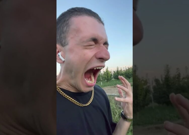 INSANE GUY COUGHS MUSIC 😳🔥