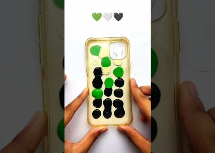 Satisfying iPhone Beautiful Paint Case 💚🖤#satisfying #artist #coverart