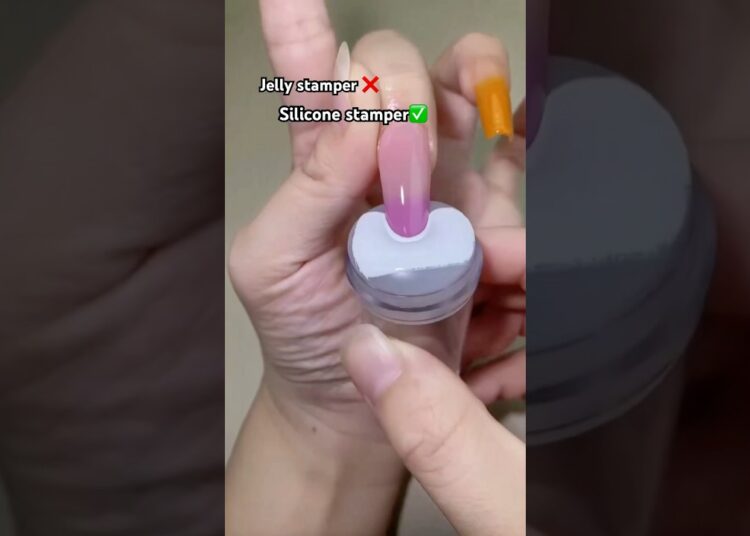 Easy to use quick stamper nail art #nails #nailgelart #french #nailideas #squarenails #nailstamping