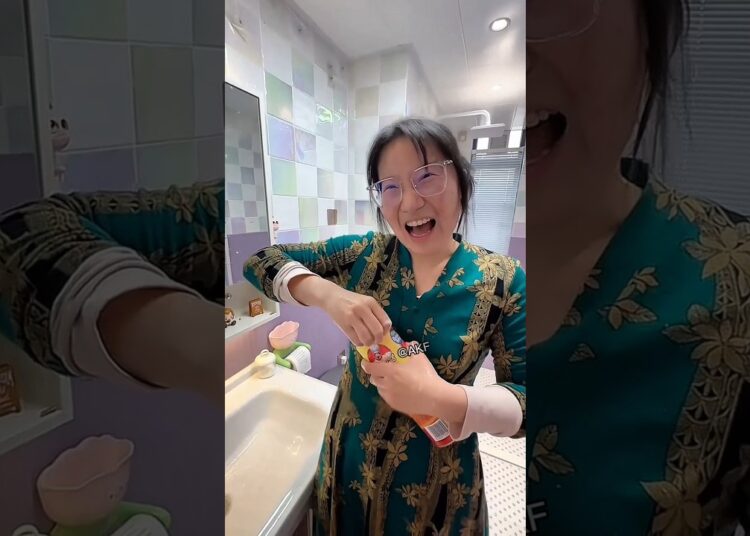When the Neighborhood Gossip Aunt Visits Your House 😂#shortvideo