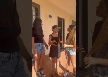 CI INFILTRIAMO NELLA GOSSIP HOUSE😱🏡