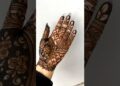 🌷✨#shorts#heena#mehndi#viral#design#love#artist#atwork#mehndiart#heendesign#foryou #mehndilove
