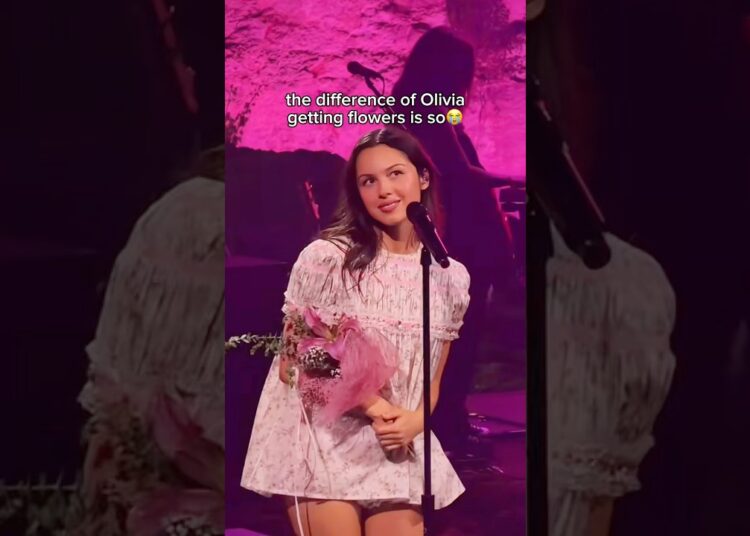 Olivia Rodrigo DISRESPECTFUL fan #celebrity