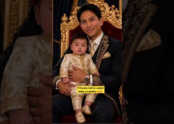 Looks like his father so cute ang charismatic face #royal #royalbrunei #family #brunei