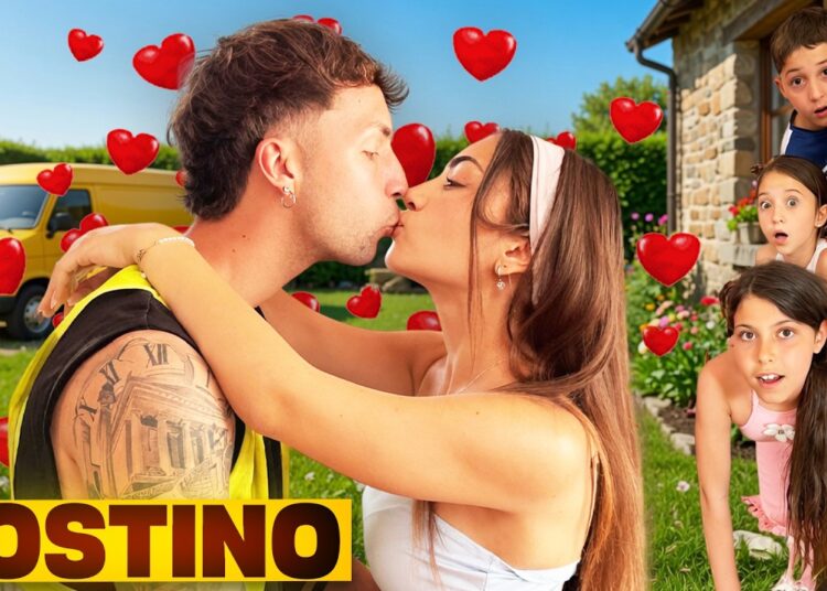 NUOVA SHIP? BECCHIAMO UN BACIO TRA IL POSTINO E PERLA NELLA GOSSIP HOUSE INSIEME A ILARY !