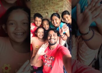 দারুণ একটা দিনে, দারুণ কাজ ☁️🌧️ Artist Manush #watercolor #painting #bengali #shorts #vlog