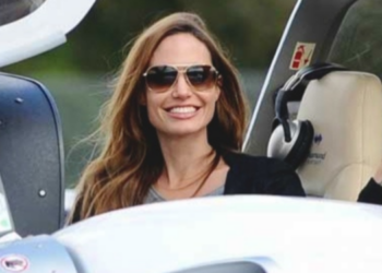 Angelina Jolie is a licensed pilot
