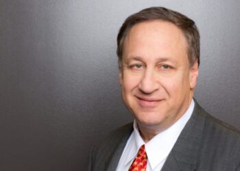 AMC Entertainment CEO Adam Aron Welcomes Paramount-WBD Merger, Citing Increased Theatrical Output