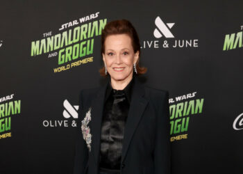 Sigourney Weaver doesn't plan to retire