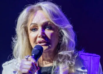 British singer Bonnie Tyler performs at Theater am Potsdamer Platz on May 3, 2025 in Berlin, Germany. (Photo by Jakubaszek/Redferns)