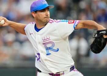Caglianone, Lugo lead Royals past Cardinals 6-5, to clinch series