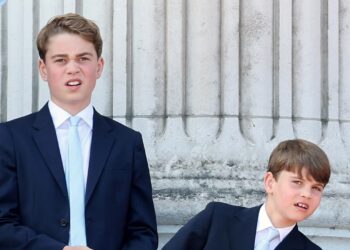 Cheeky Prince Louis' balcony antics return as royal family marks King's birthday parade