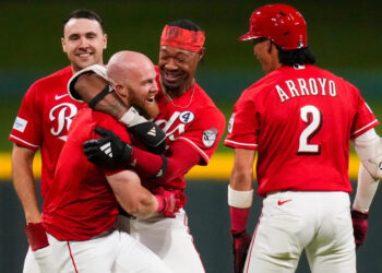 Cincinnati Reds Beat Kansas City Royals 4-3 Despite Recording Just Four Hits