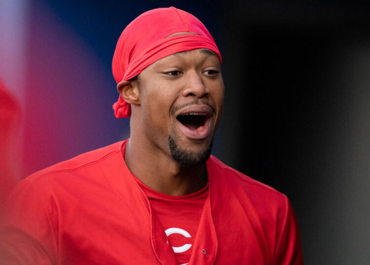 Cincinnati Reds Rally in 9th; Walk-off Royals 4-3 in Extras