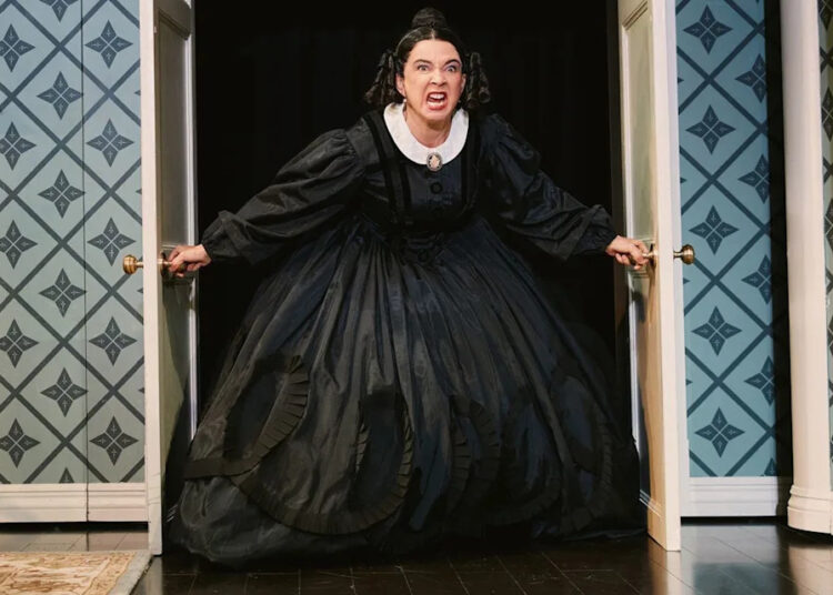 Maya Rudolph in 'Oh, Mary!'Credit: Emilio Madrid