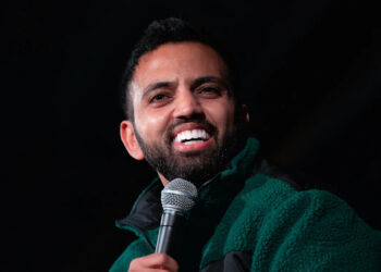 Comedian Akaash Singh Signs With UTA