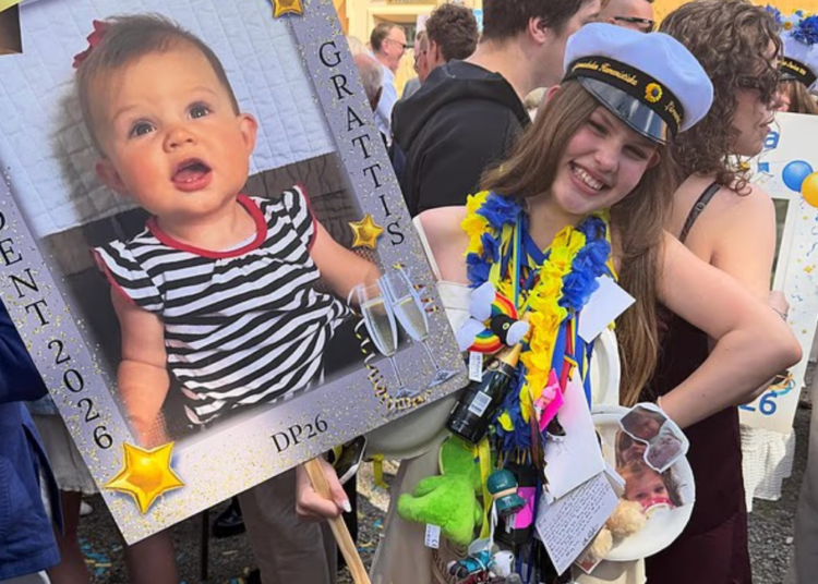Busy's daughter graduates