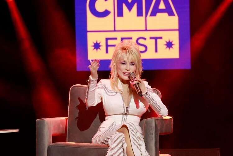 Dolly Parton Begins Limited Symphony Residency in Nashville With New Orchestral Arrangements