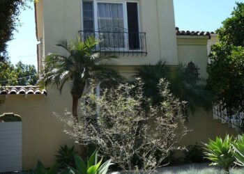 elizabeth taylor california home