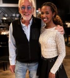 Entertainment Legend Arny Granat Signs Rising Blues-Rock Star Meaza Joy To Grand Slam Productions