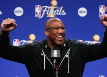 From Ben Stiller to Fat Joe, the Knicks' celebrity fans get to work at NBA Finals practice :: WRAL.com