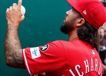 Game 59: Reds vs. Royals (7:10 PM ET) - Richardson vs. Avila
