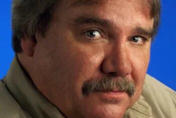 Gene Triplett, entertainment writer, journalist, dies at 77