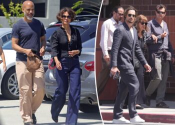 Halle Berry, ex Gabriel Aubry awkwardly reunite at daughter's graduation