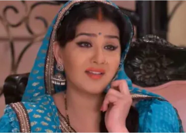 Shilpa Shinde, best known for playing Angoori Bhabi in the hit sitcom Bhabiji Ghar Par Hain, has been making headlines after she recently made a revelation about her long-running dispute with the show's producer, Sanjay R. Kohli. During an appearance on comedians Bharti Singh and Haarsh Limbachiyaa's YouTube channel, the actress claimed that a sexual harassment complaint she filed against Kohli in 2017 was fake and was instead linked to ongoing contractual disagreements. Her statement quickly sparked widespread reactions, drawing criticism from several quarters, including members of the entertainment industry, social organizations, and social media users.